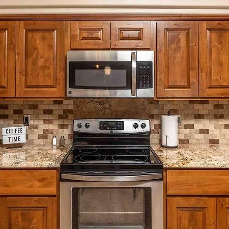 Hot Tub . Spacious . Pets . Central . Boat Parking Lake Havasu City Exterior foto