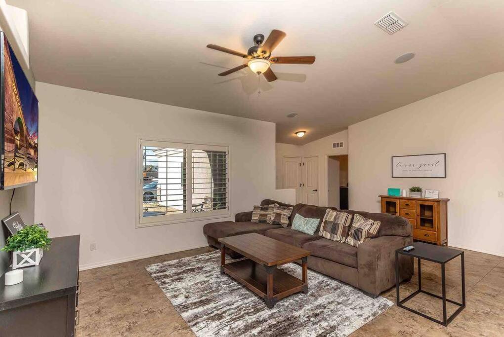 Hot Tub . Spacious . Pets . Central . Boat Parking Lake Havasu City Exterior foto